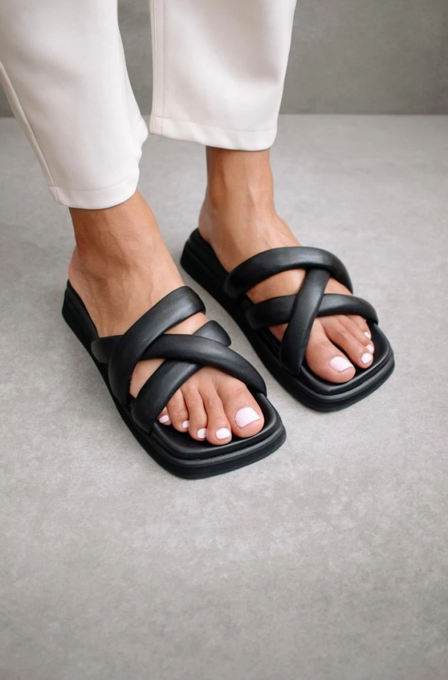 ALOHAS Women's Black Slip-On Cross Leather Sandals - Comfortable & Stylish