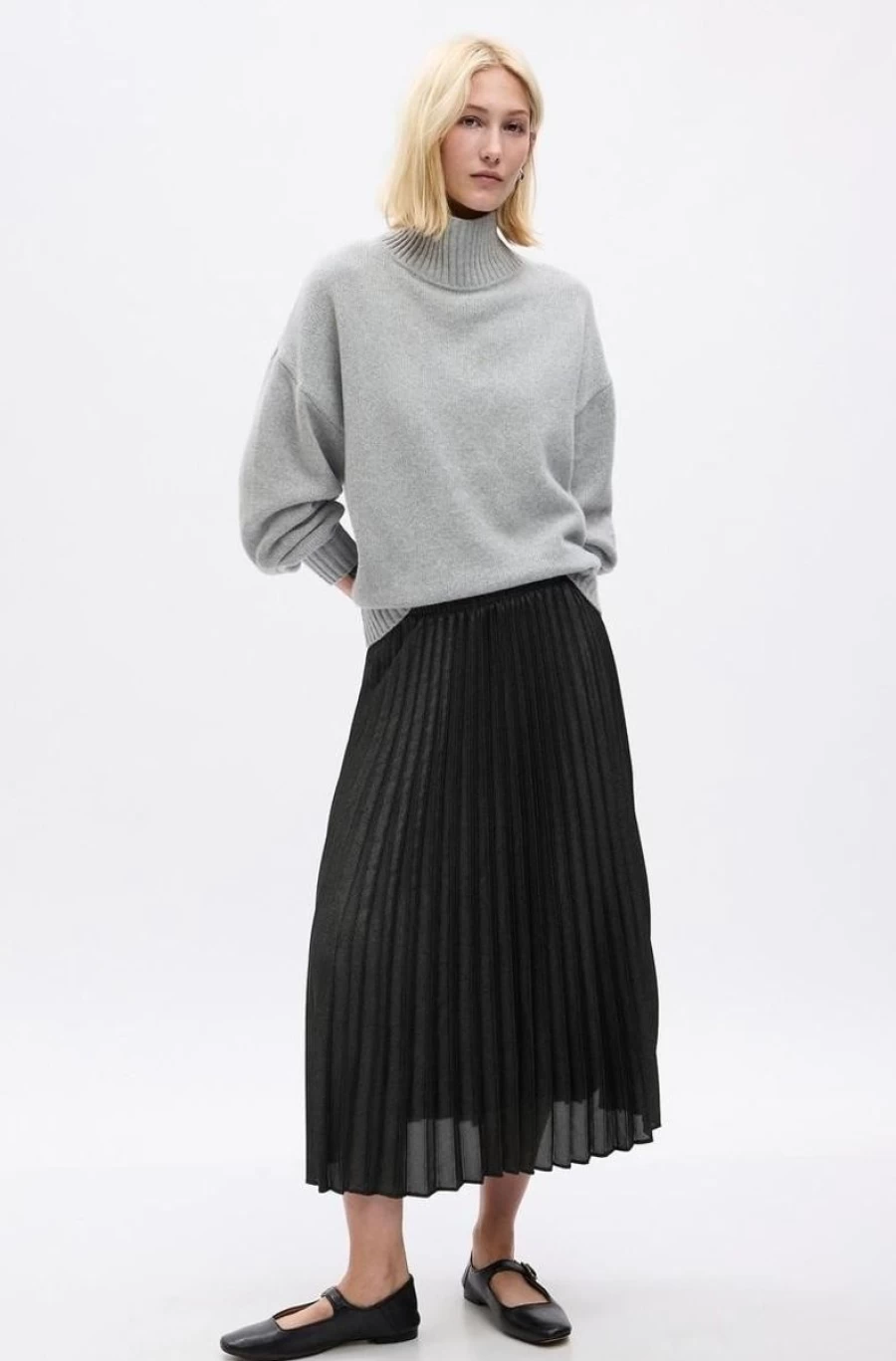 GAP Women's Pleated Metallic Midi Skirt - Shiny High Waist Knee Length Skirt for Women