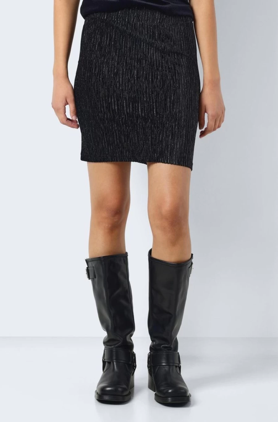NOISY MAY Women's Black Mini Pleated Skirt - Nmfryd Style