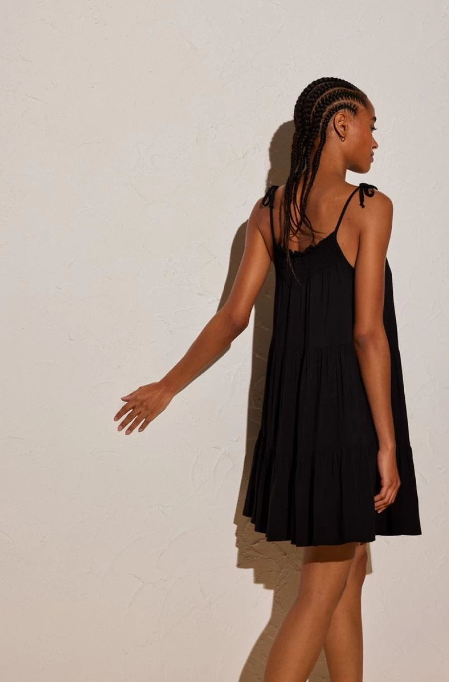 YSABEL MORA Women's Black Mini Dress with Thin Straps - Sleek & Sexy Summer Outfit