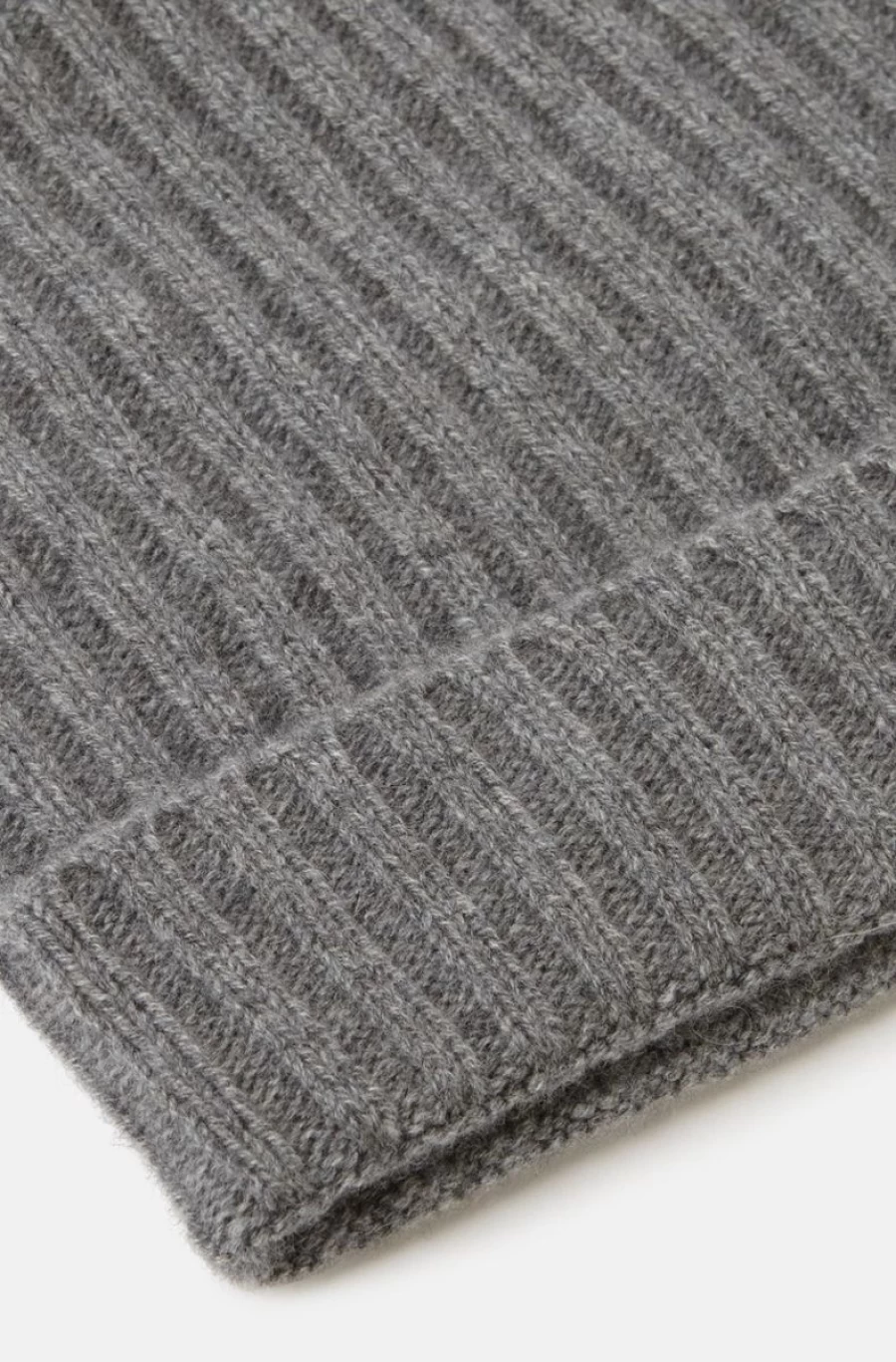 BOGGI MILANO Men's Luxury Cashmere Winter Hat for Warmth and Style