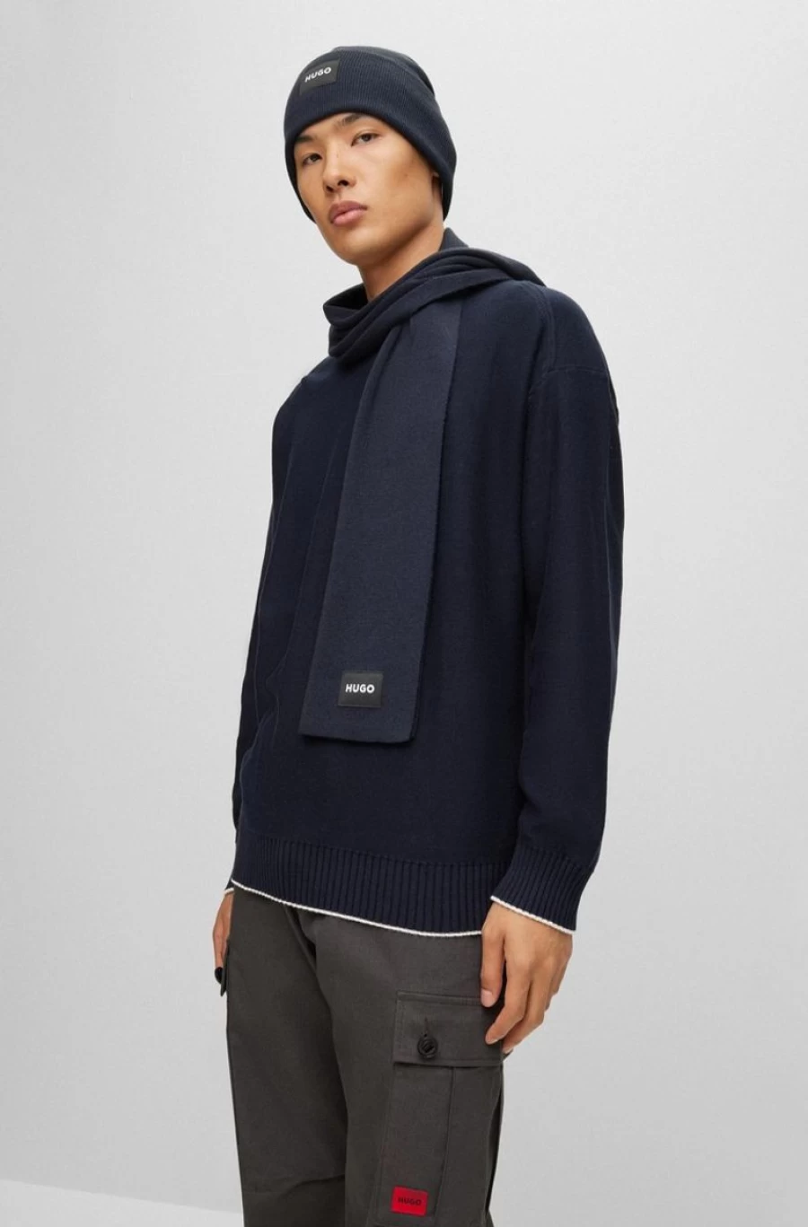 "HUGO BOSS Men's Knitted Logo Scarf - Premium Winter Accessory"