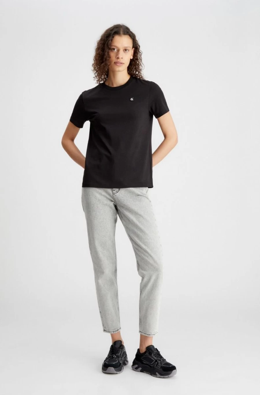 CALVIN KLEIN Women's Cotton Badge Logo T-Shirt | Classic Fit Short Sleeve Tee