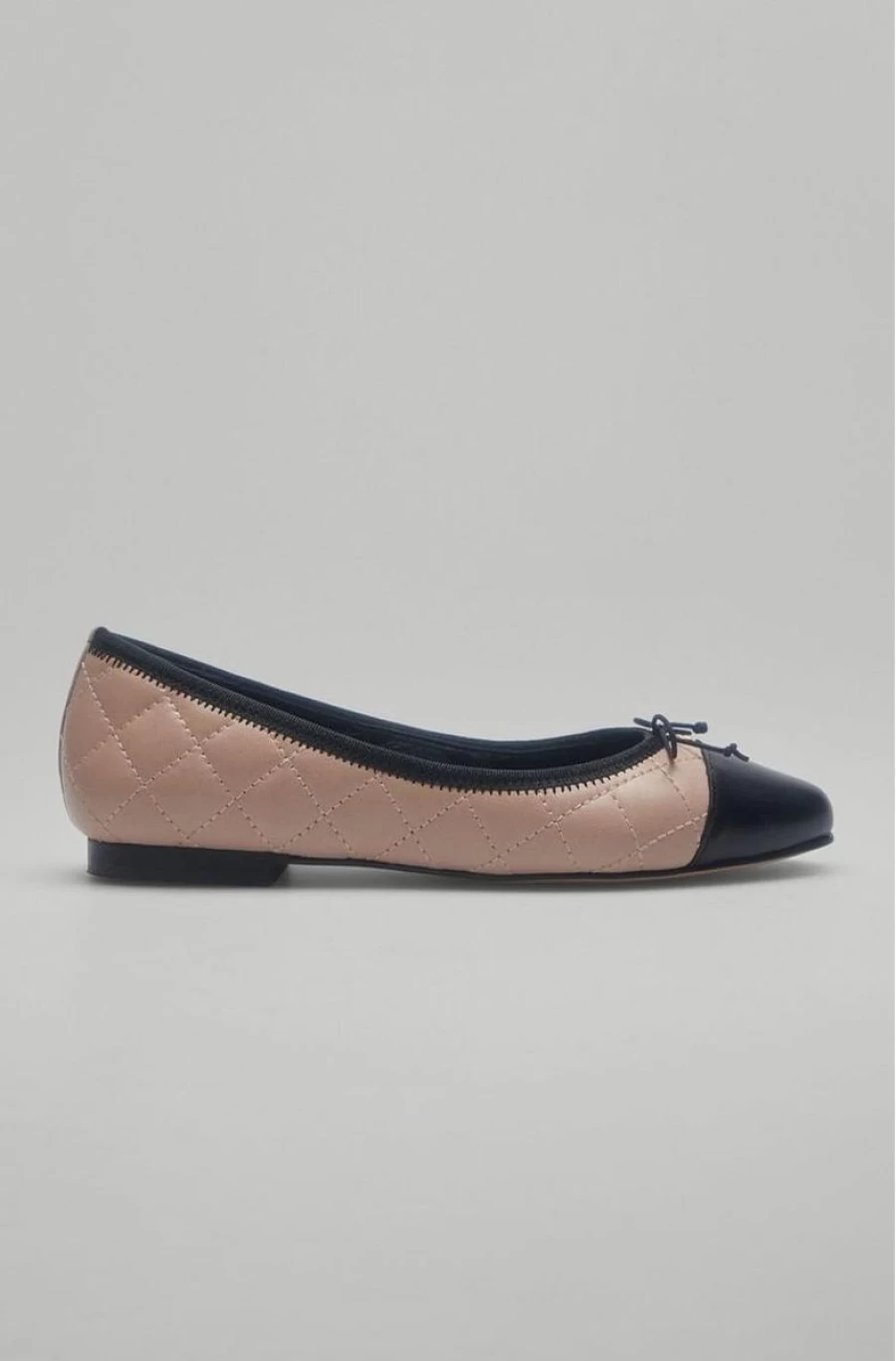 "PEDRO DEL HIERRO Women's Quilted Leather Ballerina Pumps with Reinforced Toe Cap"