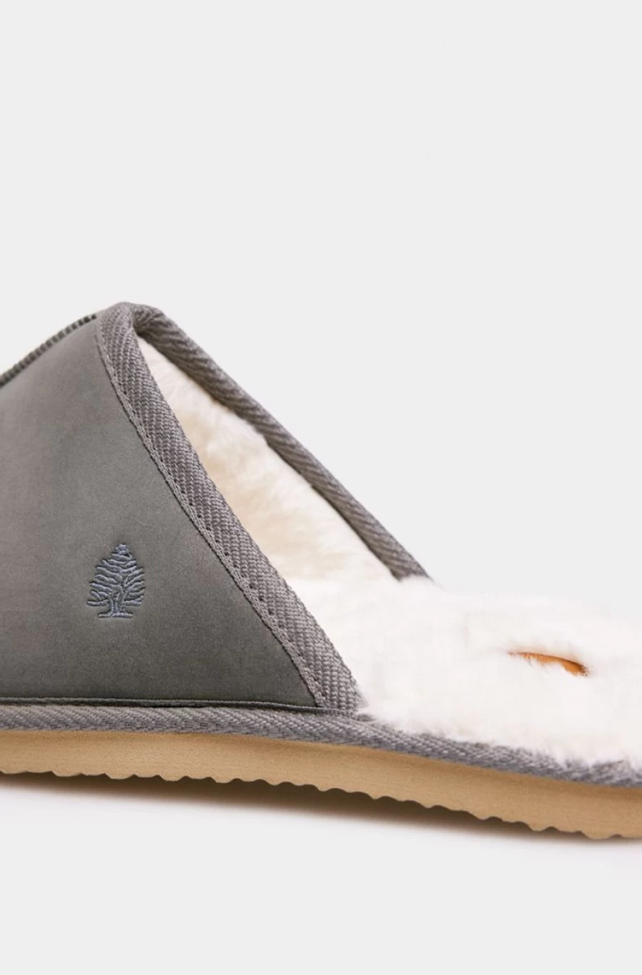 "SPRINGFIELD Men's Stitched Comfort Slippers – Premium Soft Indoor/Outdoor Slides"