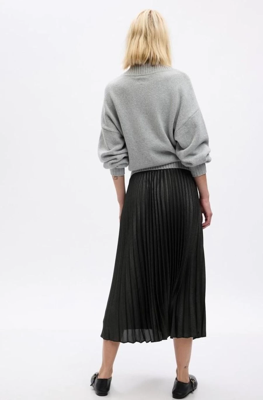 GAP Women's Pleated Metallic Midi Skirt - Shiny High Waist Knee Length Skirt for Women