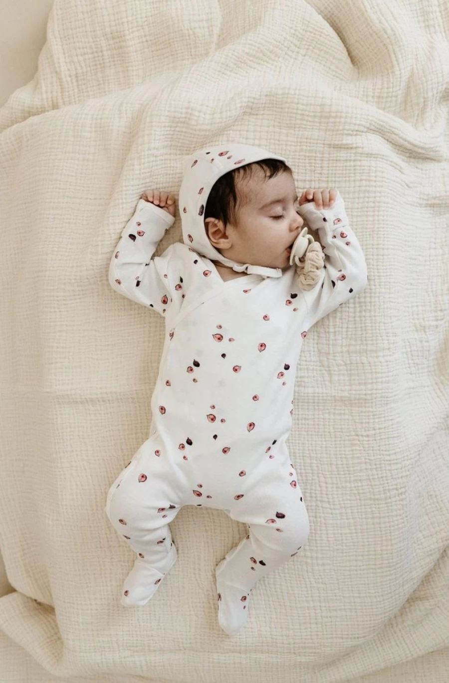 LUNILOU Organic Cotton Newborn Baby Boy Pyjamas - Soft & Comfortable Sleepwear