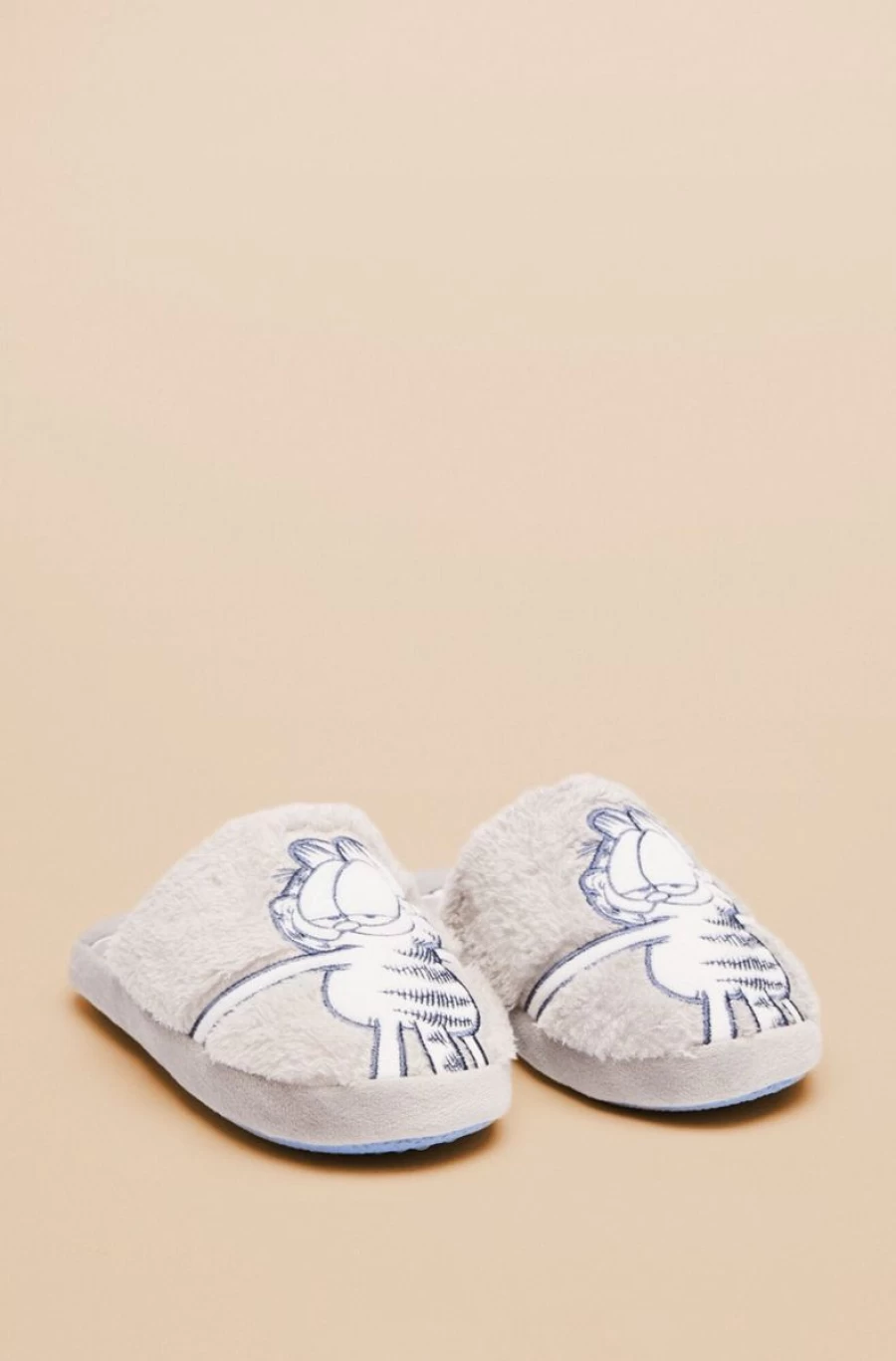 "Women's Furry Garfield Slippers by WOMEN'SECRET - Cozy Cartoon Cat House Shoes"