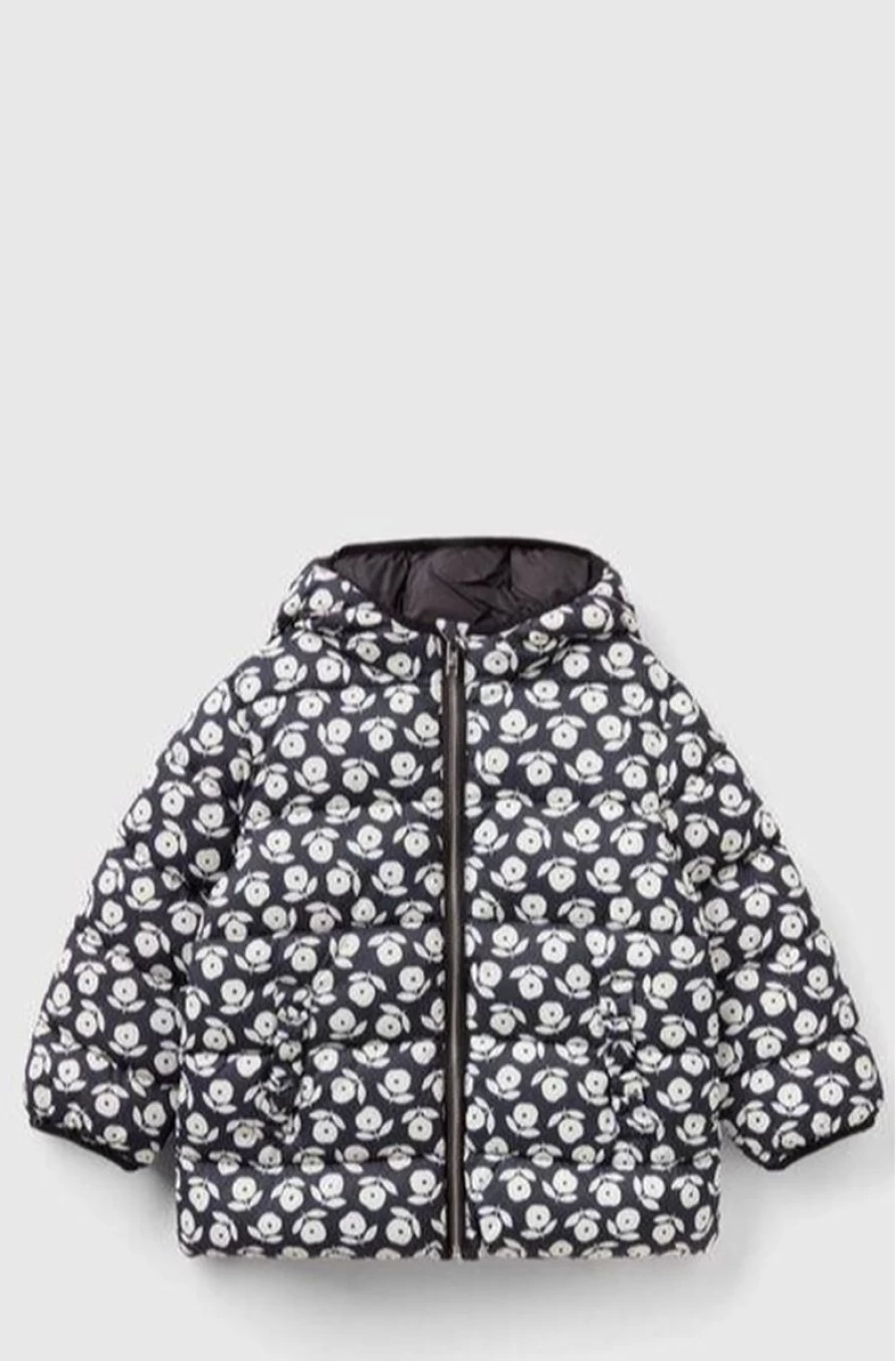 BENETTON Girls Black-White Oversized Quilted Jacket with Pattern Print