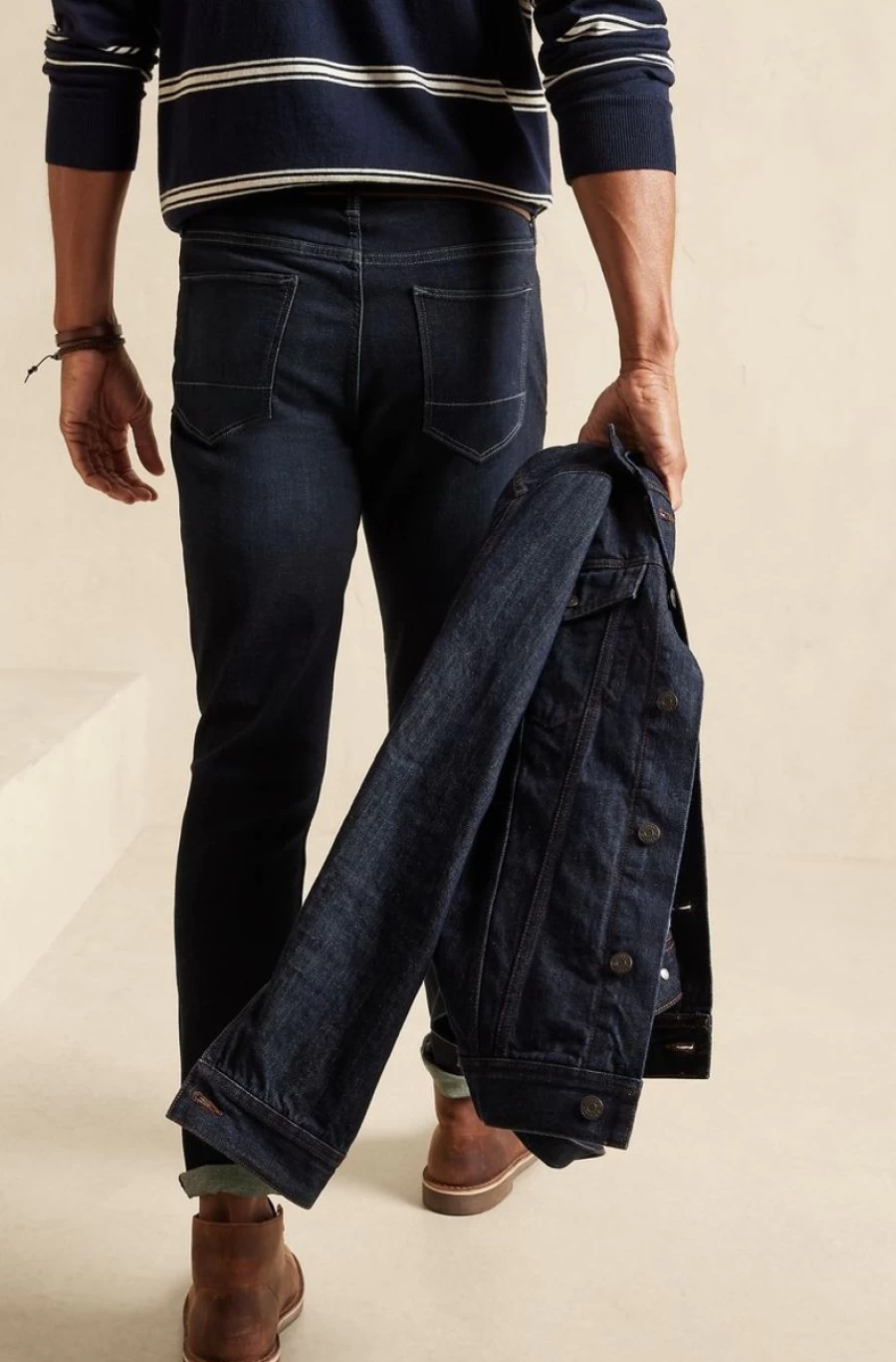 BANANA REPUBLIC Men's Slim Fit Travel Jeans in Washed Indigo for Comfort & Style